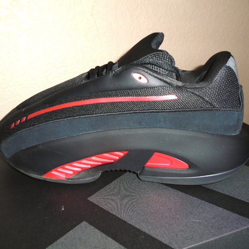 NEW IN BOX MENS ADIDAS MAD IIINFINITY CARBON BLACK RED IF7125 SHOES SIZE 9.5